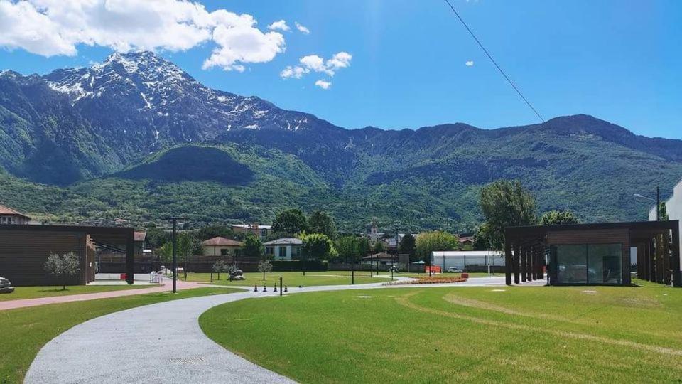 Como Lake Holiday Home Colico Esterno foto