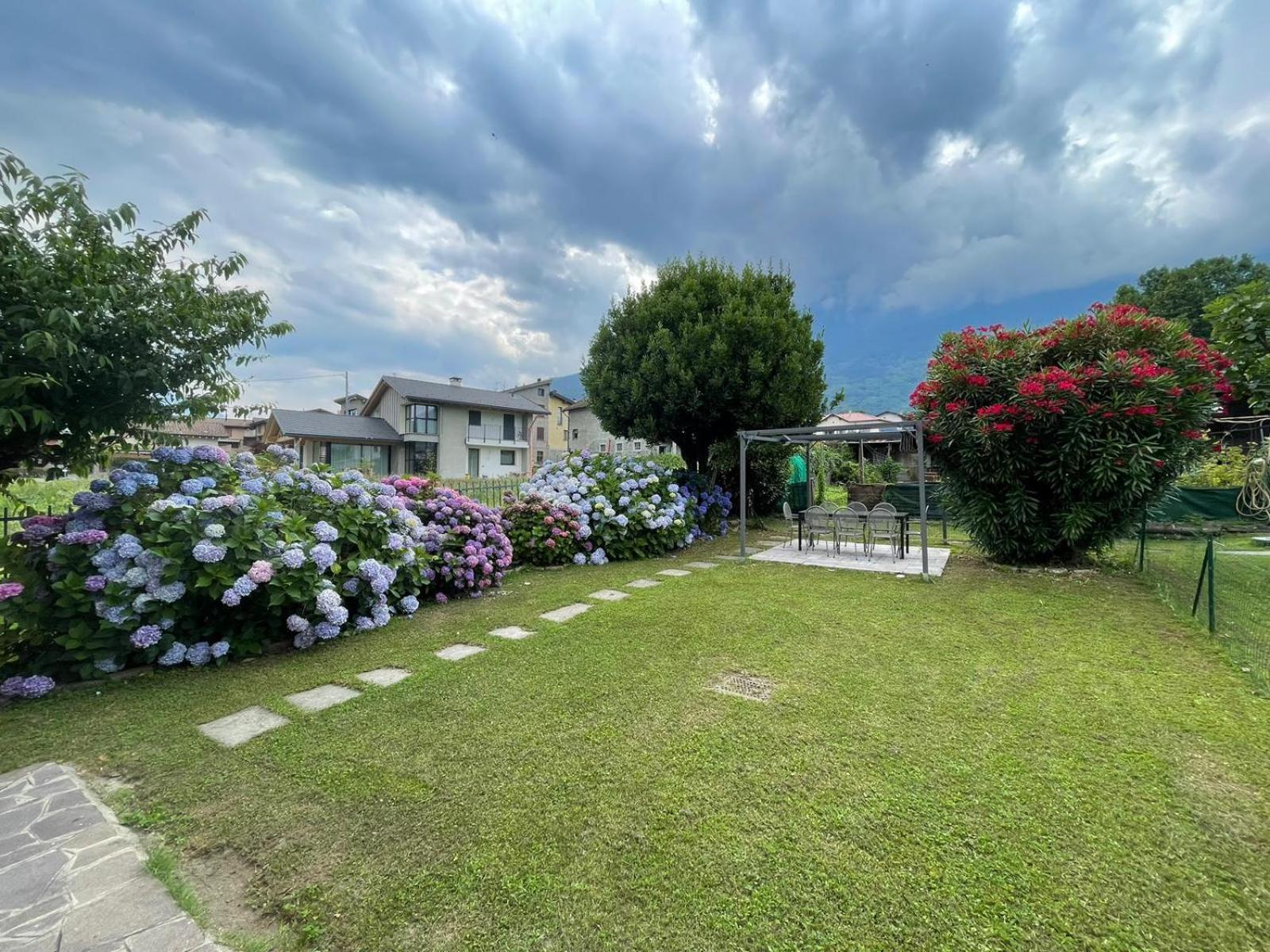 Como Lake Holiday Home Colico Esterno foto